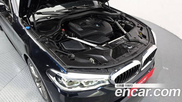 BMW 5 Series (G30) 530i xDrive M Sport Package Plus 2018 — фото 6