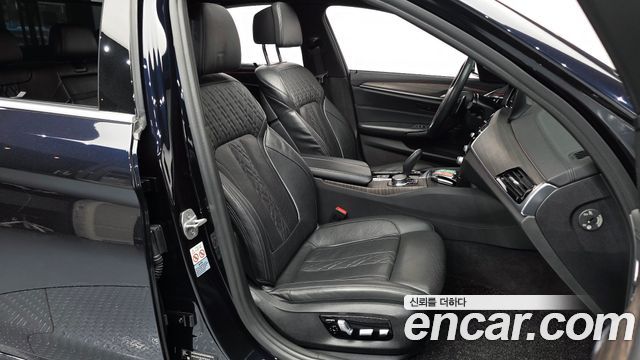 BMW 5 Series (G30) 530i xDrive M Sport Package Plus 2018 — фото 11