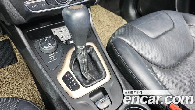 Jeep Cherokee (KL) 2.0 Diesel LIMITED 4WD 2015 — фото 9