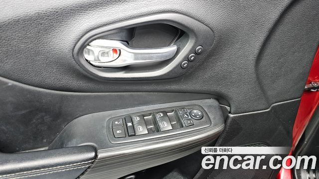 Jeep Cherokee (KL) 2.0 Diesel LIMITED 4WD 2015 — фото 20