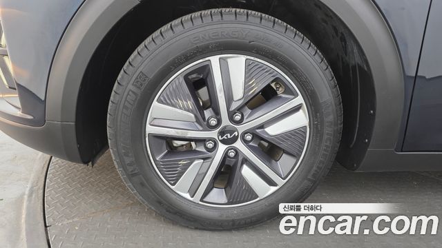 Kia Niro 1.6 HEV Prestige 2022 — фото 5