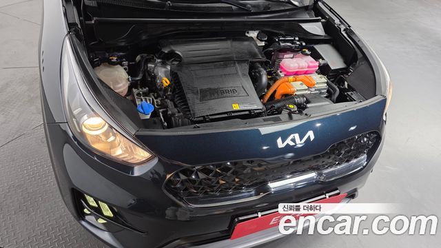 Kia Niro 1.6 HEV Prestige 2022 — фото 6