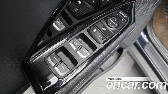 Kia Niro 1.6 HEV Prestige 2022 — фото 13