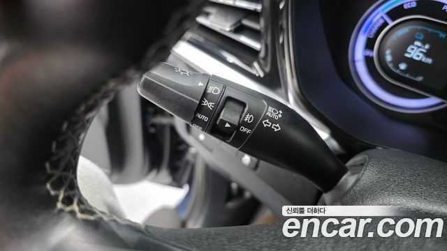 Kia Niro 1.6 HEV Prestige 2022 — фото 15