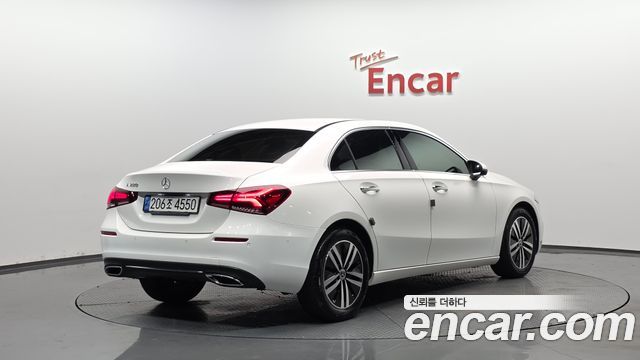 Mercedes-Benz A-Class (W177) A220 Sedan 2022 — фото 2