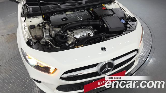 Mercedes-Benz A-Class (W177) A220 Sedan 2022 — фото 6
