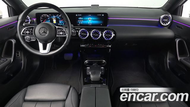 Mercedes-Benz A-Class (W177) A220 Sedan 2022 — фото 7