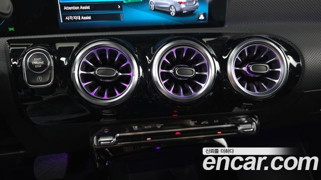 Mercedes-Benz A-Class (W177) A220 Sedan 2022 — фото 17