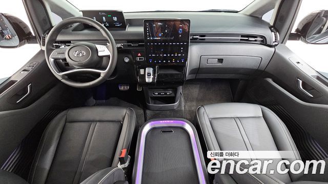 Hyundai Staria Lounge 9-Seater Prestige 2023 — фото 7