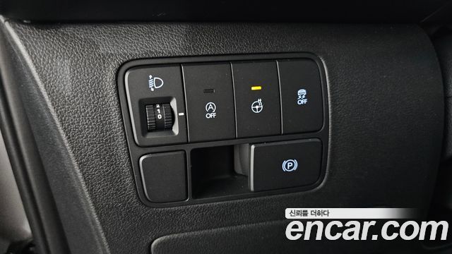 Hyundai Staria Lounge 9-Seater Prestige 2023 — фото 19