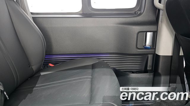 Hyundai Staria Lounge 9-Seater Prestige 2023 — фото 25