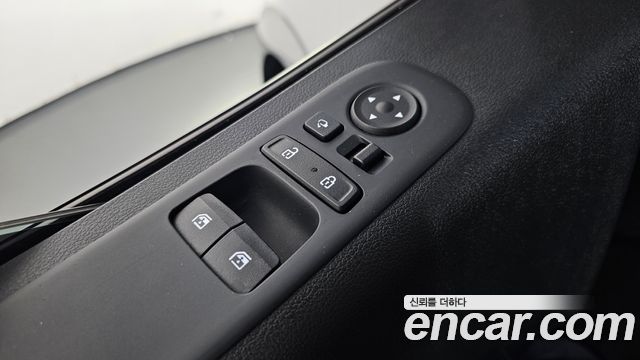 Hyundai Staria Lounge 9-Seater Prestige 2023 — фото 28