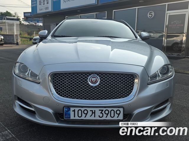 Jaguar XJ 3.0D Premium Luxury LWB X351