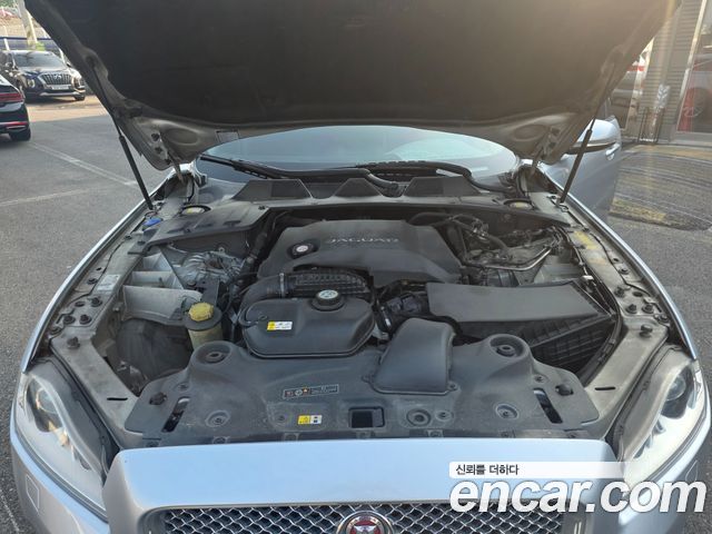 Jaguar XJ 3.0D Premium Luxury LWB X351 2015 — фото 6