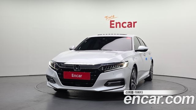 Honda Accord (X) 2.0 Hybrid Touring 2019 — фото 3