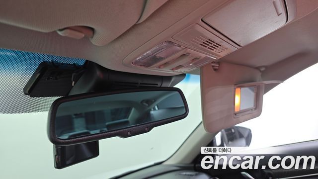 Honda Accord (X) 2.0 Hybrid Touring 2019 — фото 19