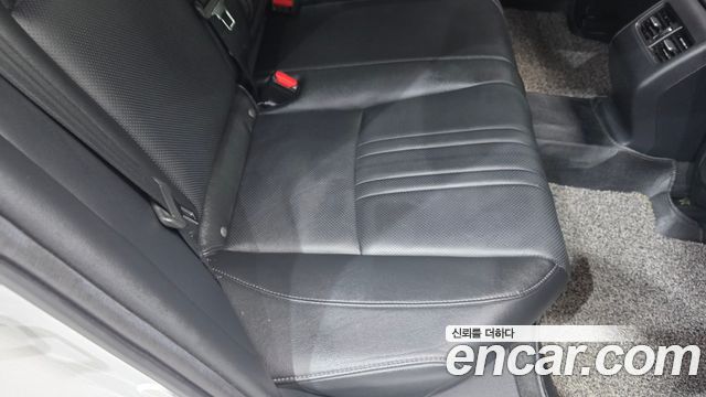 Honda Accord (X) 2.0 Hybrid Touring 2019 — фото 26