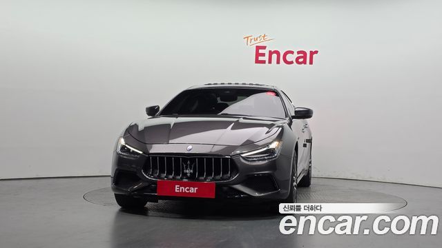 Maserati Ghibli 3.0S Q4 GranLusso 3rd 2020 — фото 3