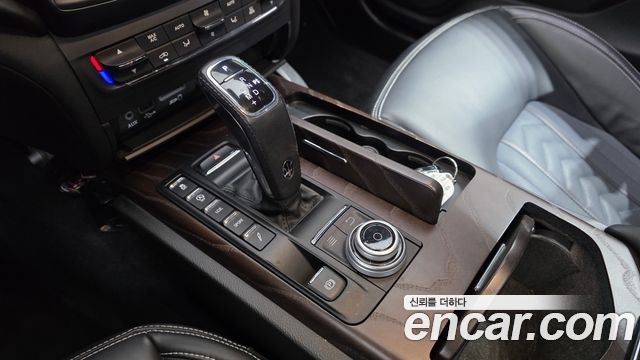 Maserati Ghibli 3.0S Q4 GranLusso 3rd 2020 — фото 9