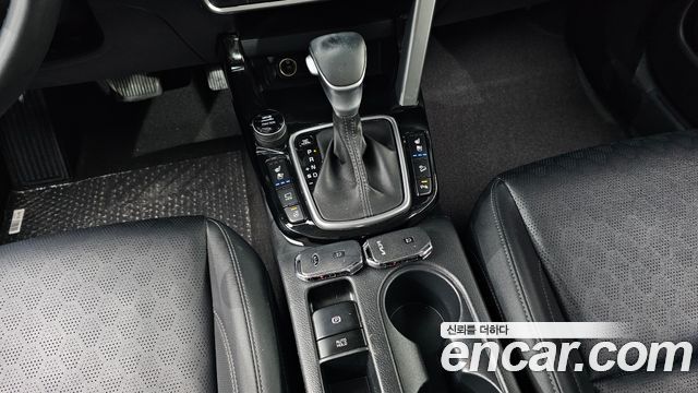 Kia Seltos Gasoline 1.6 Turbo 2WD Prestige 2022 — фото 9