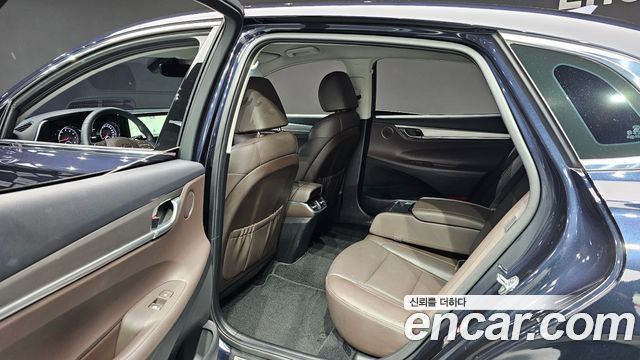 Hyundai Grandeur (IG) 2.5 Premium Choice 2021 — фото 11