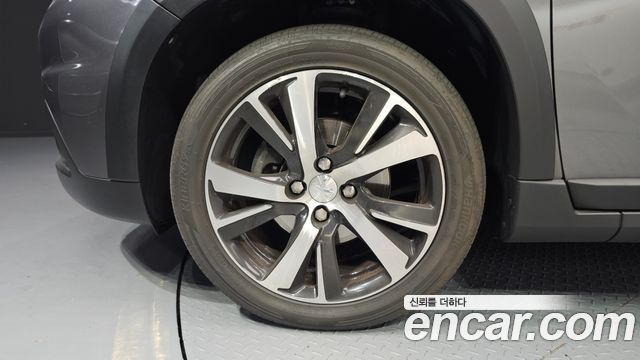 Peugeot 2008 1.5 BlueHDi GT Line 2019 — фото 5
