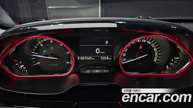 Peugeot 2008 1.5 BlueHDi GT Line 2019 — фото 8
