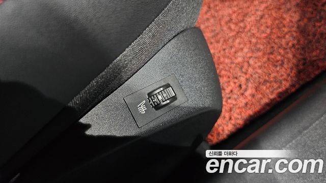 Peugeot 2008 1.5 BlueHDi GT Line 2019 — фото 16