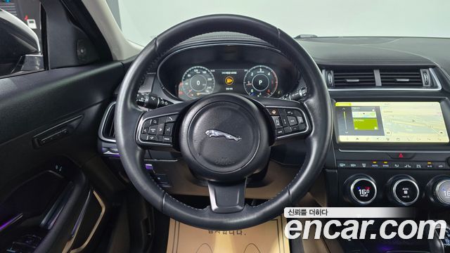 Jaguar E-PACE D180 SE 2019 — фото 17