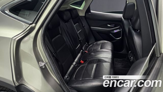 Jaguar E-PACE D180 SE 2019 — фото 32