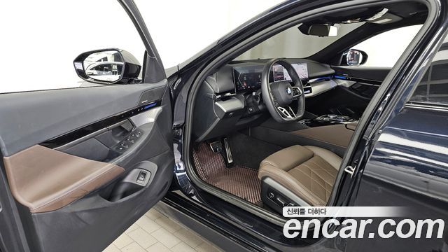 BMW 5 Series (G60) 523d M Sport 2024 — фото 10
