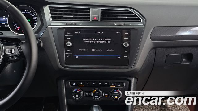 Volkswagen Tiguan (II) 2.0 TDI Premium 2018 — фото 15