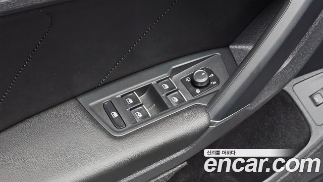 Volkswagen Tiguan (II) 2.0 TDI Premium 2018 — фото 19