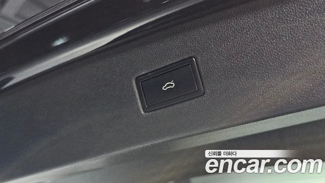 Volkswagen Tiguan (II) 2.0 TDI Premium 2018 — фото 20