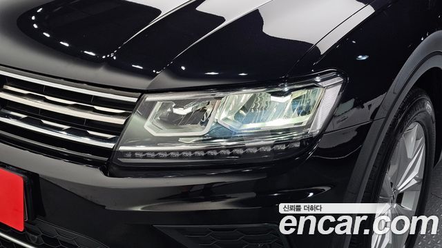 Volkswagen Tiguan (II) 2.0 TDI Premium 2018 — фото 22