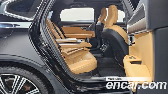 Volvo S90 B6 AWD Inscription 2022 — фото 15