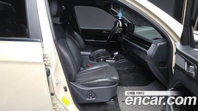 KG Mobility (SsangYong) Rexton Sports Khan Diesel 2.2 4WD Culman Noblesse 2024 — фото 11