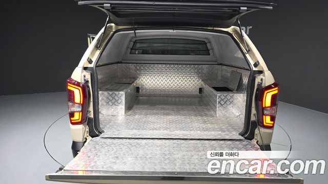 KG Mobility (SsangYong) Rexton Sports Khan Diesel 2.2 4WD Culman Noblesse 2024 — фото 20