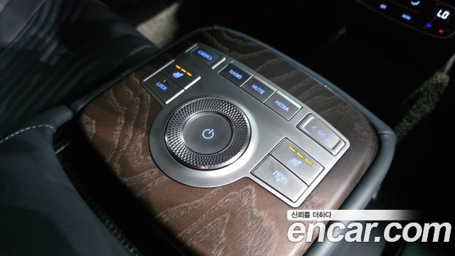 Genesis G80 (RG3) Gasoline 2.5 Turbo AWD 2022 — фото 19