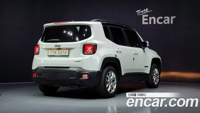 Jeep Renegade 2.4 Longitude High 2017 — фото 2