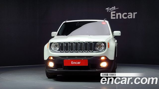 Jeep Renegade 2.4 Longitude High 2017 — фото 3