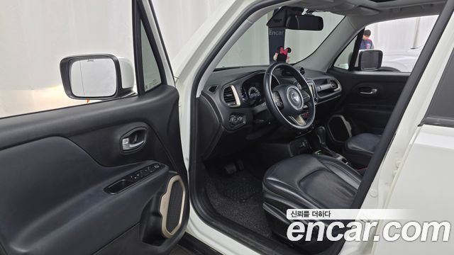 Jeep Renegade 2.4 Longitude High 2017 — фото 10