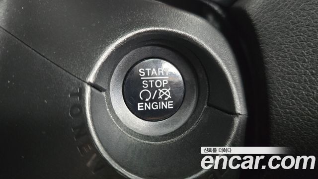 Jeep Renegade 2.4 Longitude High 2017 — фото 27