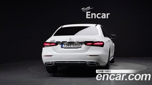 Mercedes-Benz E-Class (W213) E250 Avantgarde 2021 — фото 4