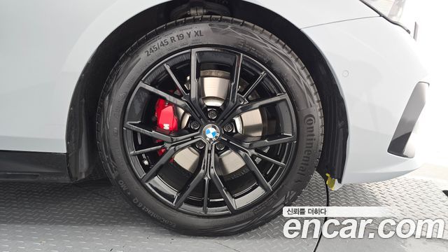 BMW 5 Series (G60) 520i Special Edition 2025 — фото 21