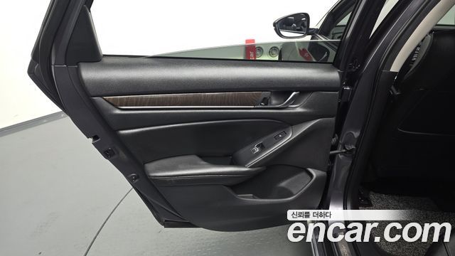 Honda Accord (X) 1.5 Turbo 2019 — фото 24