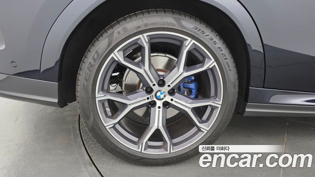 BMW X6 (G06) xDrive40i M Sport 2022 — фото 5