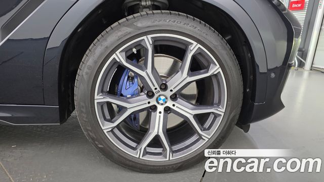 BMW X6 (G06) xDrive40i M Sport 2022 — фото 21