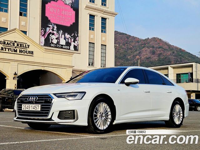 Audi A6 (C8) 45 TFSI Premium 2021 — фото 1