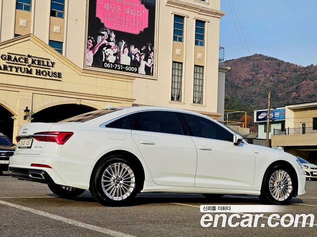 Audi A6 (C8) 45 TFSI Premium 2021 — фото 2